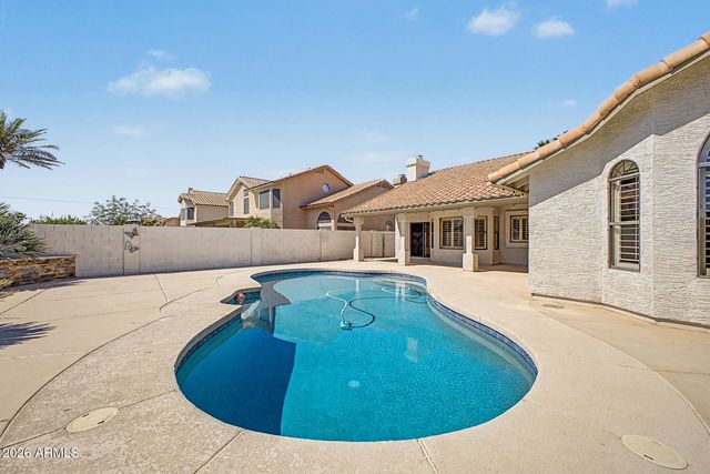 1043 W IRIS Drive, Gilbert, AZ 85233