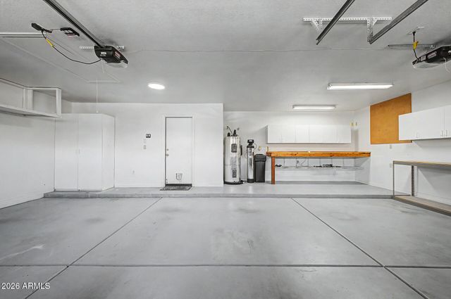 1043 W IRIS Drive, Gilbert, AZ 85233