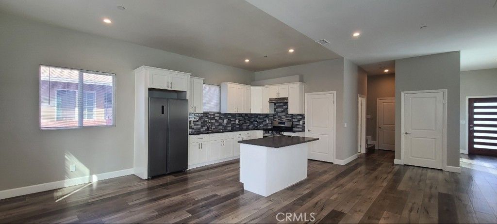 866 E 46th, Los Angeles, CA 90011