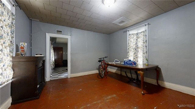 52 Dart Street, Buffalo, NY 14213