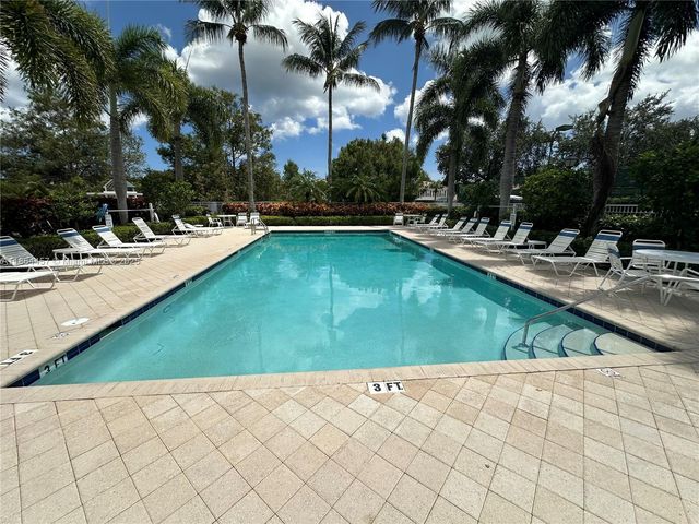 197 E Santa Barbara Way, Palm Beach Gardens, FL 33410