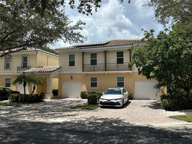 197 E Santa Barbara Way, Palm Beach Gardens, FL 33410