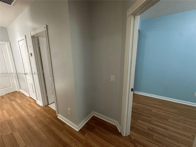 197 E Santa Barbara Way, Palm Beach Gardens, FL 33410