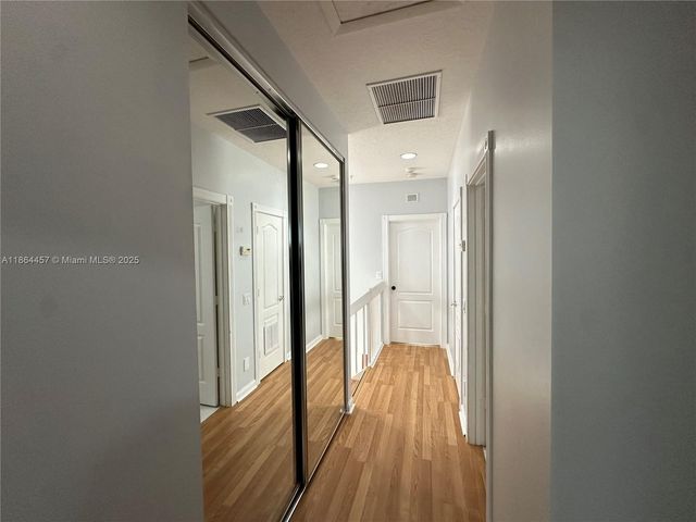 197 E Santa Barbara Way, Palm Beach Gardens, FL 33410