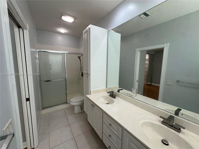 197 E Santa Barbara Way, Palm Beach Gardens, FL 33410