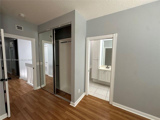 197 E Santa Barbara Way, Palm Beach Gardens, FL 33410