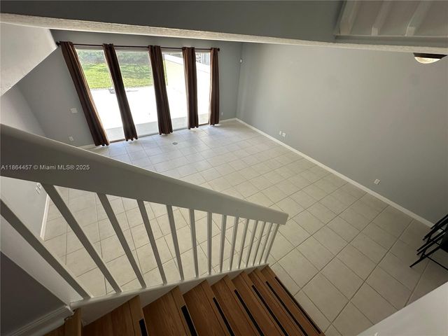 197 E Santa Barbara Way, Palm Beach Gardens, FL 33410