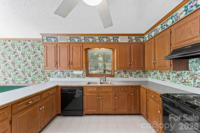 14424 E Rocky River Road, Davidson, NC 28036