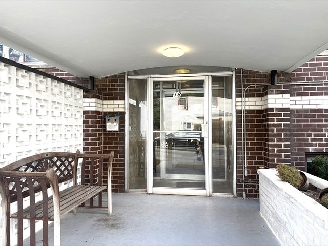 18 Glencoe Street 48, Boston, MA 02135