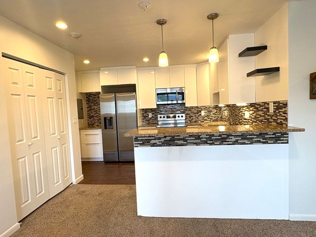 18 Glencoe Street 48, Boston, MA 02135