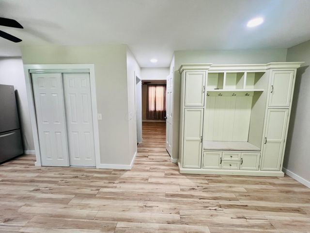 41 N Lake Drive NE, Newark, OH 43055