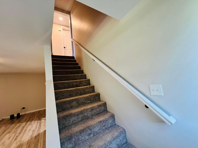 41 N Lake Drive NE, Newark, OH 43055