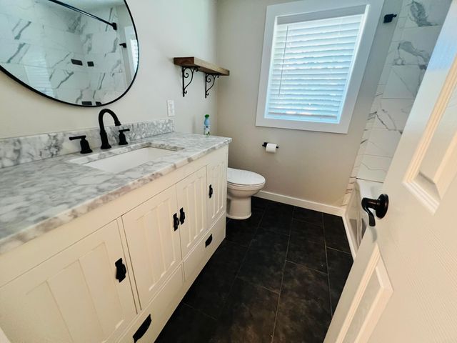 41 N Lake Drive NE, Newark, OH 43055