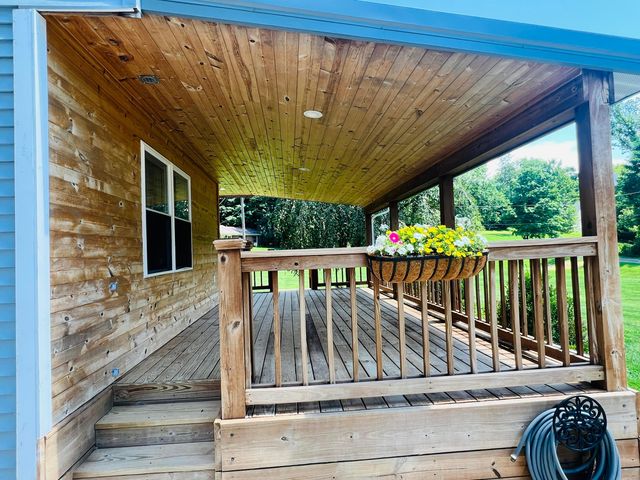 41 N Lake Drive NE, Newark, OH 43055