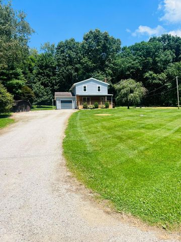 41 N Lake Drive NE, Newark, OH 43055