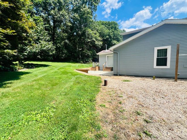 41 N Lake Drive NE, Newark, OH 43055