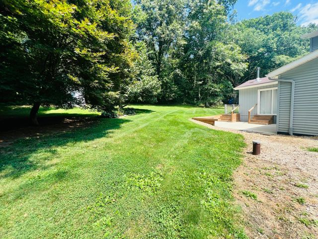 41 N Lake Drive NE, Newark, OH 43055