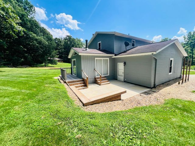 41 N Lake Drive NE, Newark, OH 43055