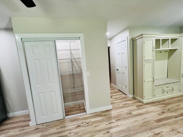 41 N Lake Drive NE, Newark, OH 43055