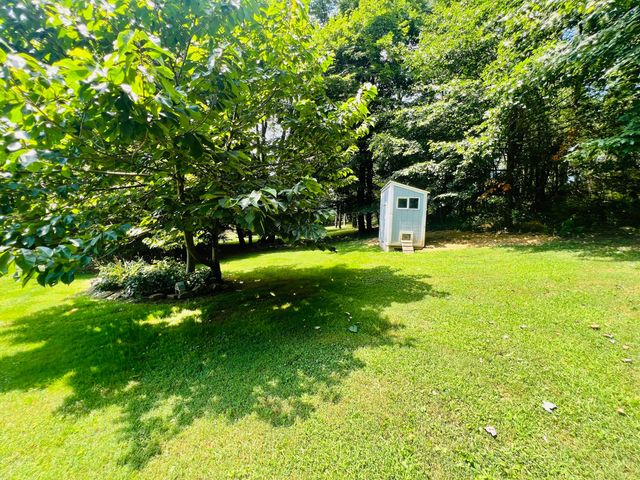 41 N Lake Drive NE, Newark, OH 43055
