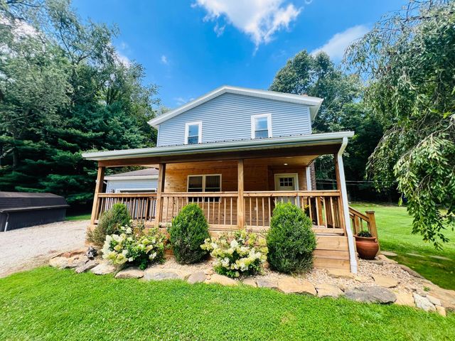 41 N Lake Drive NE, Newark, OH 43055