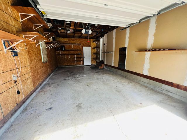 41 N Lake Drive NE, Newark, OH 43055