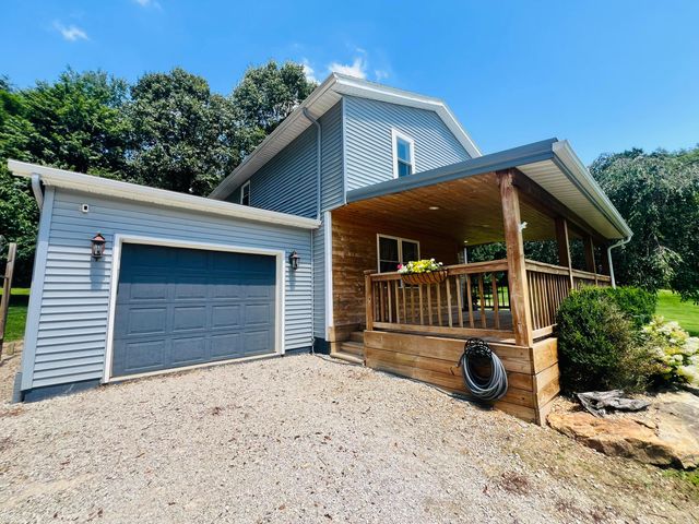 41 N Lake Drive NE, Newark, OH 43055