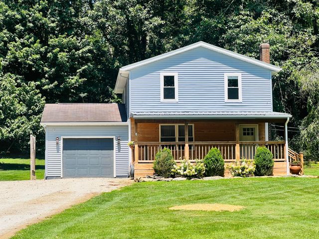 41 N Lake Drive NE, Newark, OH 43055
