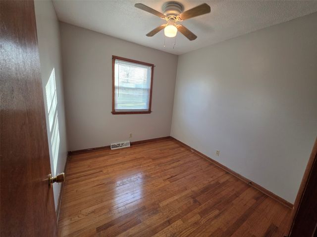 2822 Wedgewood Road, Des Moines, IA 50317