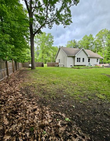 293 Sullivan Road, Peru, NY 12972