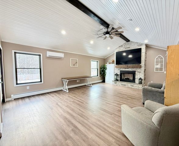 293 Sullivan Road, Peru, NY 12972