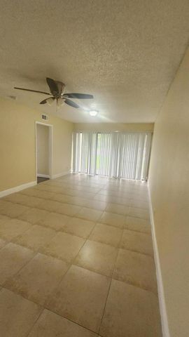 1600 Balfour Point B Drive B, West Palm Beach, FL 33411