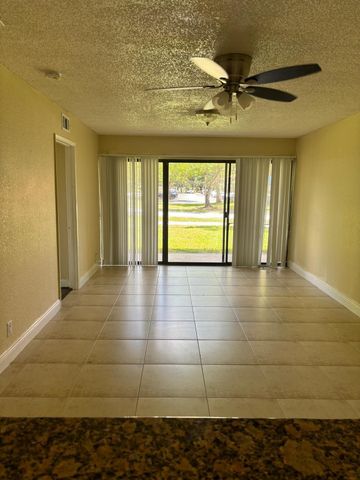 1600 Balfour Point B Drive B, West Palm Beach, FL 33411