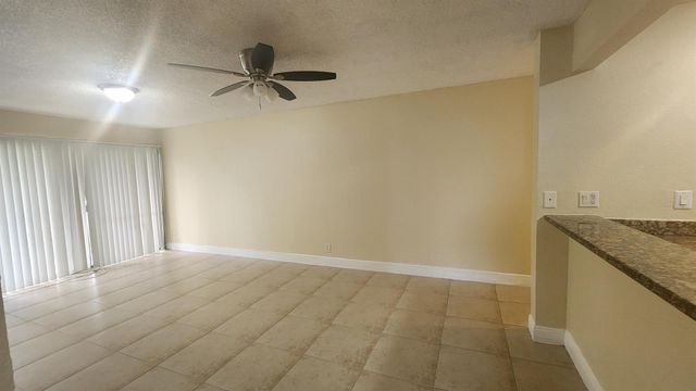 1600 Balfour Point B Drive B, West Palm Beach, FL 33411