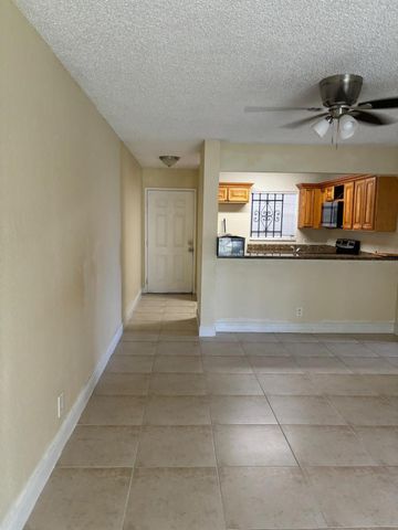 1600 Balfour Point B Drive B, West Palm Beach, FL 33411