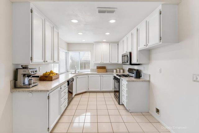 8436 Cutler Way, Sacramento, CA 95828