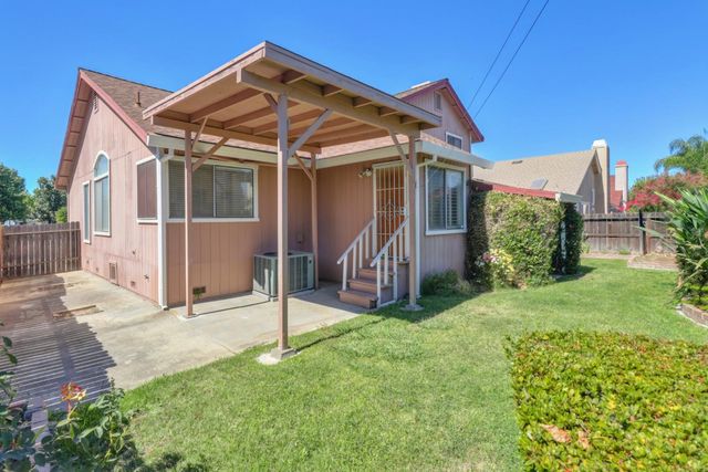 8436 Cutler Way, Sacramento, CA 95828