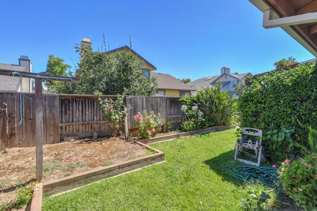 8436 Cutler Way, Sacramento, CA 95828