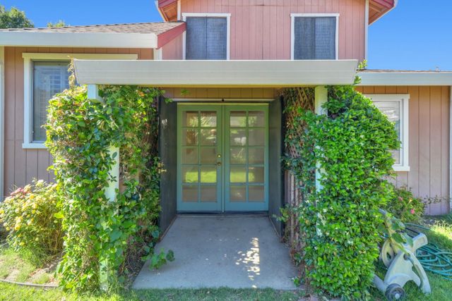 8436 Cutler Way, Sacramento, CA 95828