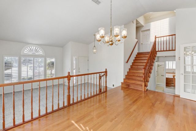 8436 Cutler Way, Sacramento, CA 95828