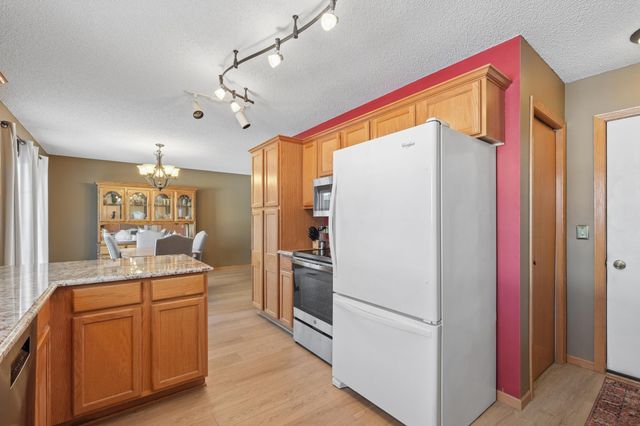 10007 Pleasure Creek Circle NE, Blaine, MN 55434