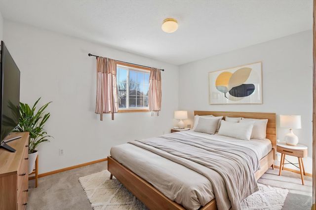 10007 Pleasure Creek Circle NE, Blaine, MN 55434