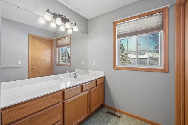 10007 Pleasure Creek Circle NE, Blaine, MN 55434