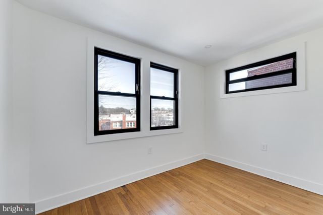 219 JEFFERSON ST NW, Washington, DC 20011