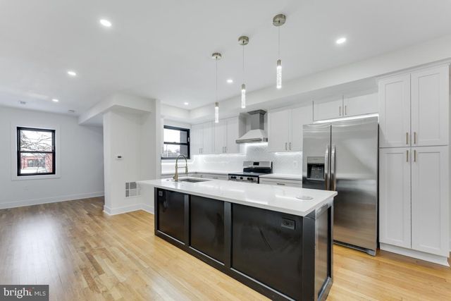 219 JEFFERSON ST NW, Washington, DC 20011