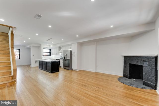 219 JEFFERSON ST NW, Washington, DC 20011