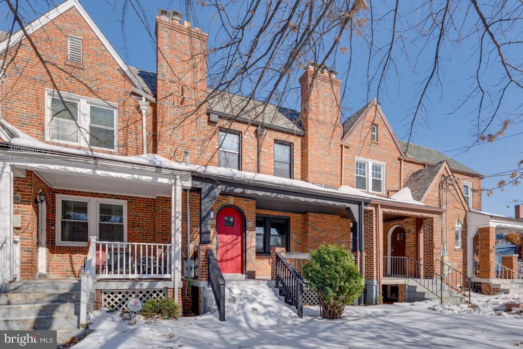 219 JEFFERSON ST NW, Washington, DC 20011