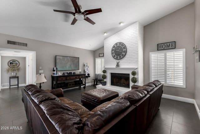 4147 E GLENCOVE Circle, Mesa, AZ 85205