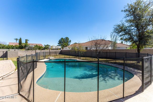 4147 E GLENCOVE Circle, Mesa, AZ 85205