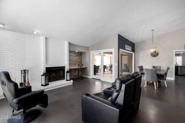 4147 E GLENCOVE Circle, Mesa, AZ 85205